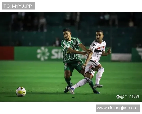 圣保罗与罗萨里奥的激烈对决分析及赛后精彩回顾 圣保罗与罗萨里奥的激烈对决分析及赛后精彩回顾